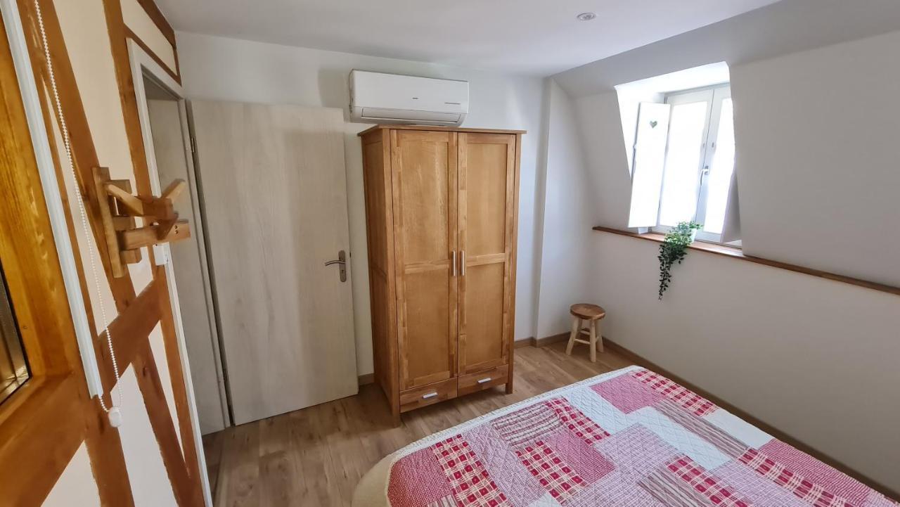 Appartement Duplex Climatise Avec Terrasse "Hansi" กอลมาร์ ภายนอก รูปภาพ